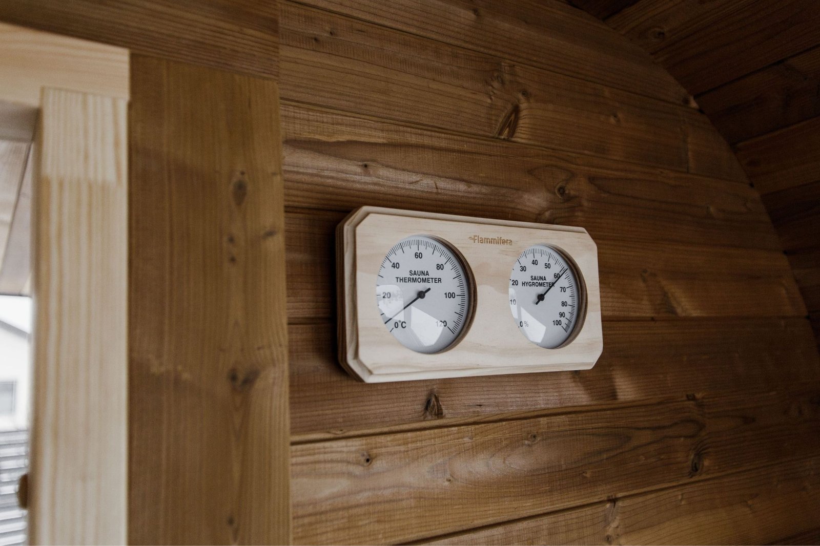 Cube PLATINUM 245×500 sauna – Thermo wood - 72