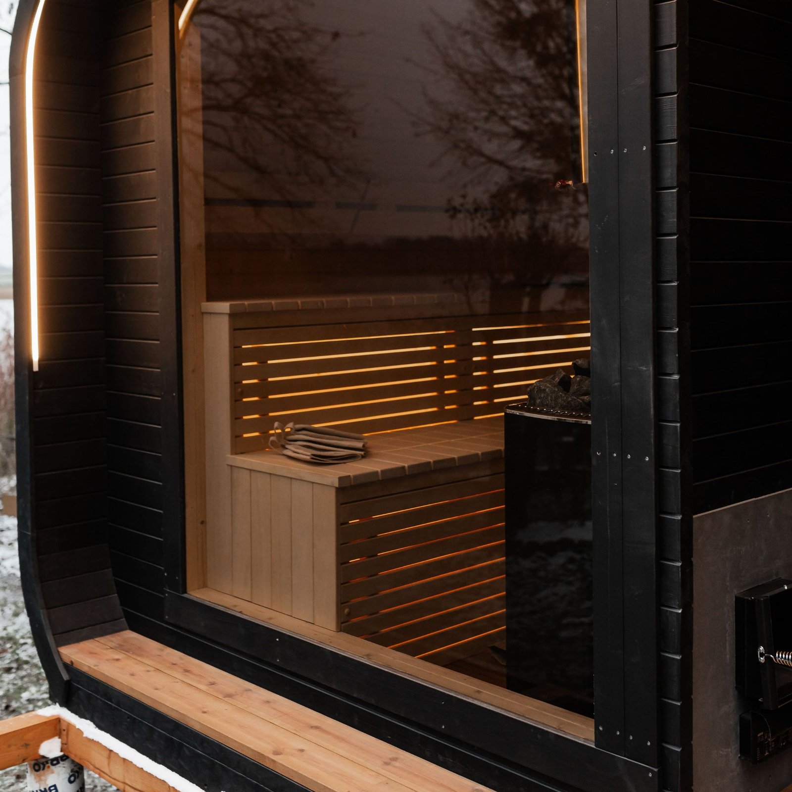 2in1 LUX sauna + hot tub - 20