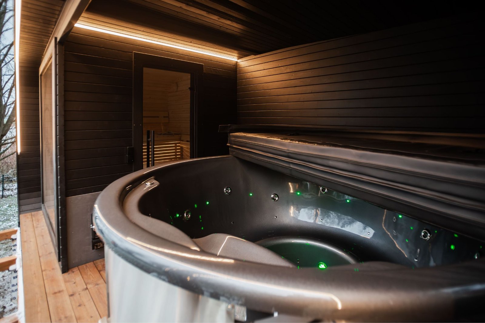 2in1 LUX sauna + hot tub - 39